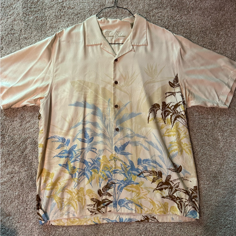 Men’s Tommy Bahama Shirt 🏝️